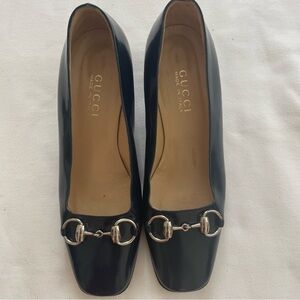 Gucci Vintage Women's Blue Heeled Pumps with Silver Horsebit Accents